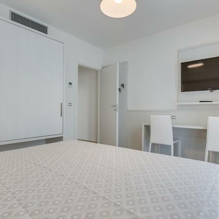Apartaments Suites Ambassador Caorle Zewnętrze zdjęcie
