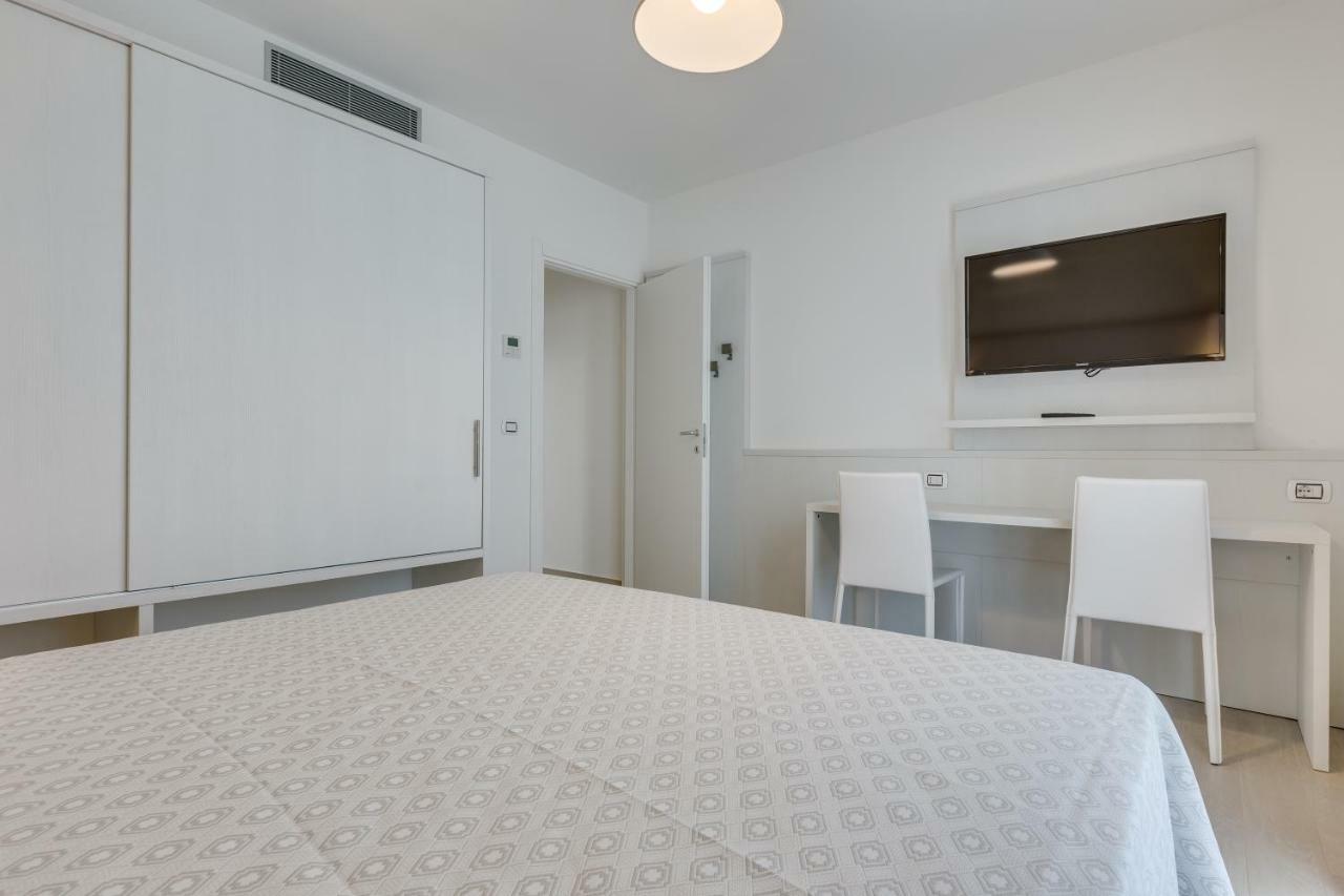 Apartaments Suites Ambassador Caorle Zewnętrze zdjęcie