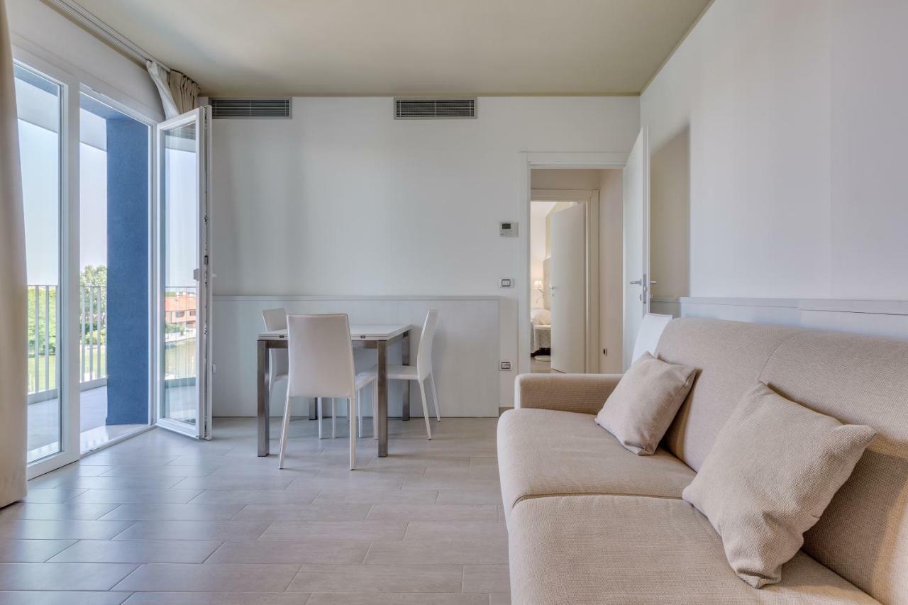 Apartaments Suites Ambassador Caorle Zewnętrze zdjęcie