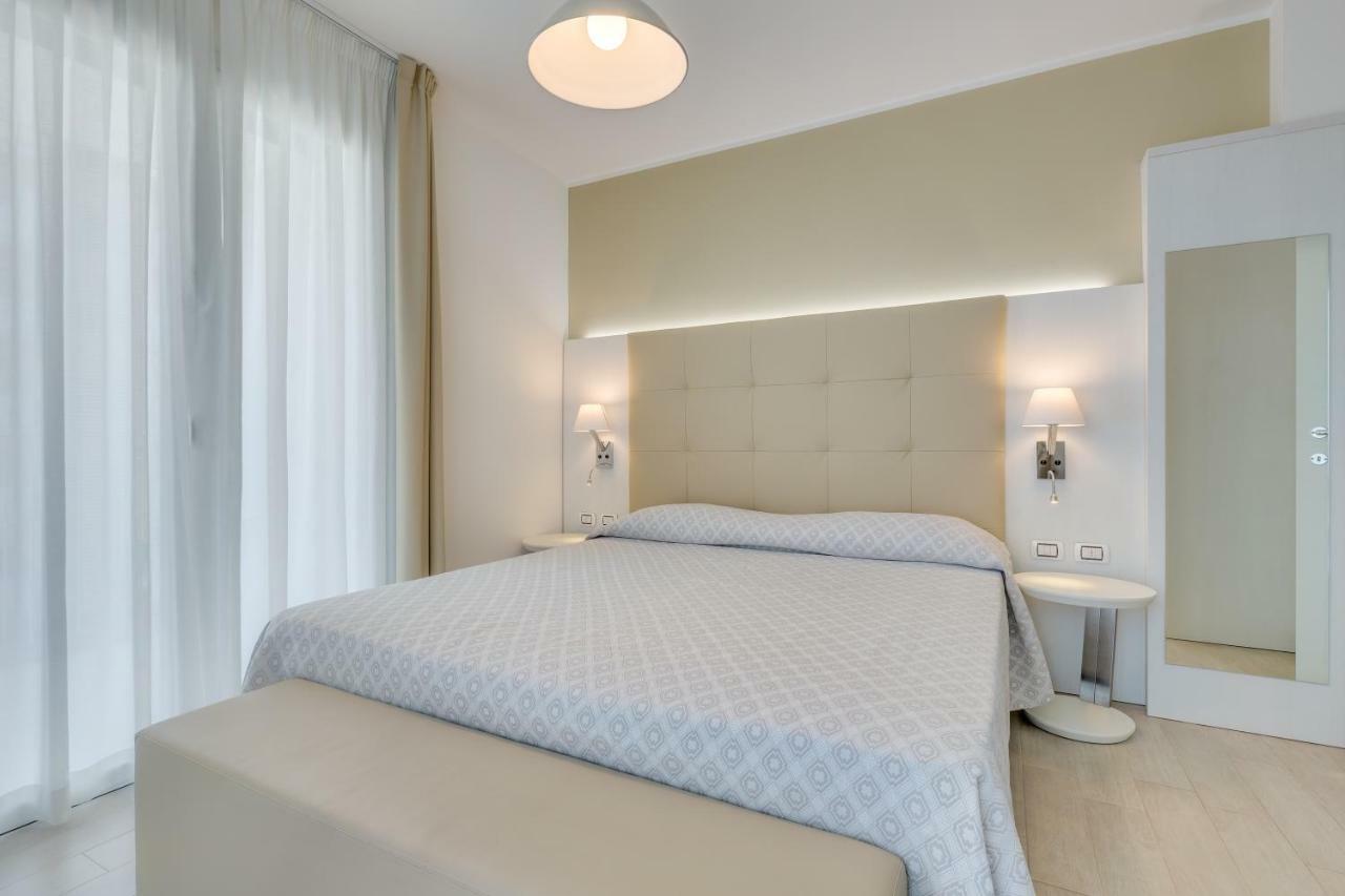 Apartaments Suites Ambassador Caorle Zewnętrze zdjęcie