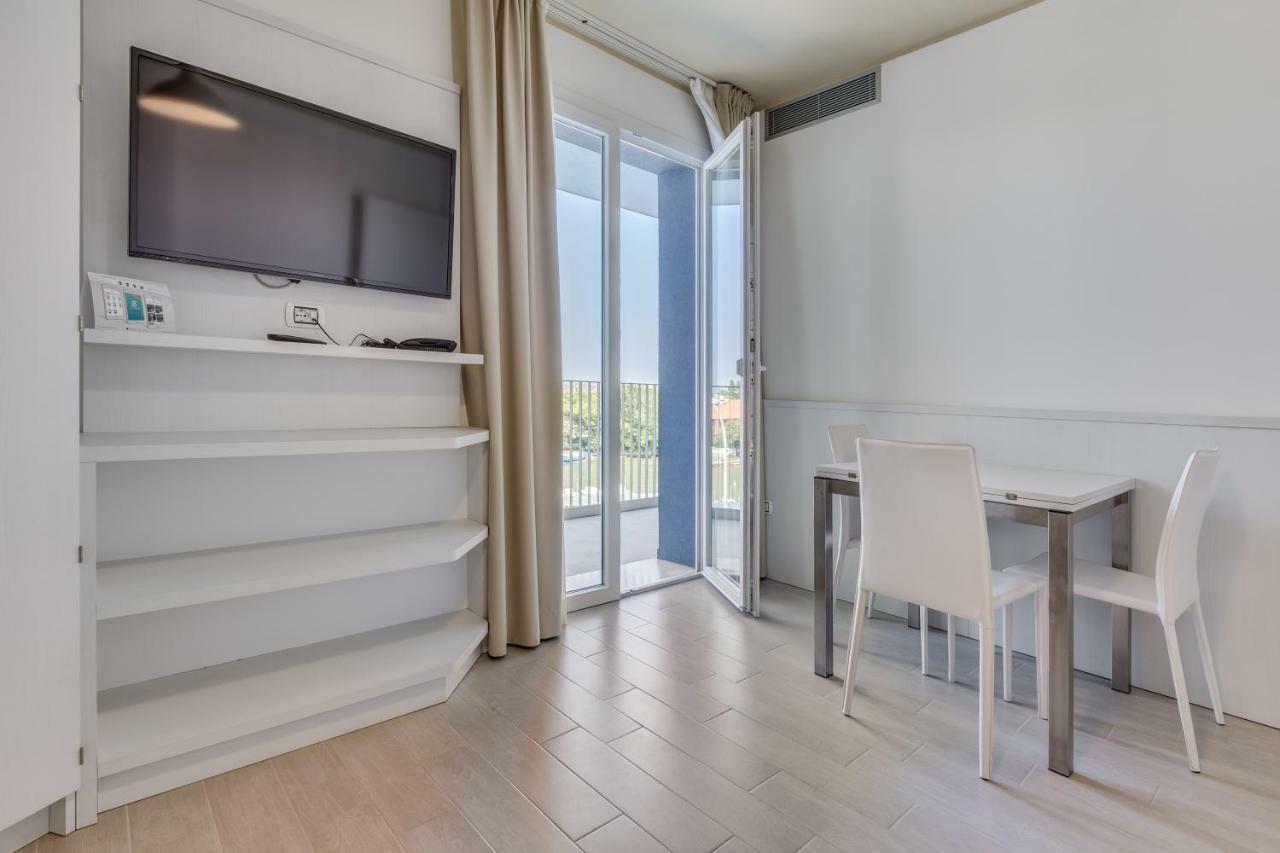 Apartaments Suites Ambassador Caorle Zewnętrze zdjęcie